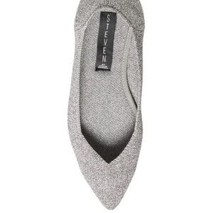 Just like Rothy’s! Steve Madden Silver Rosy Point🍹